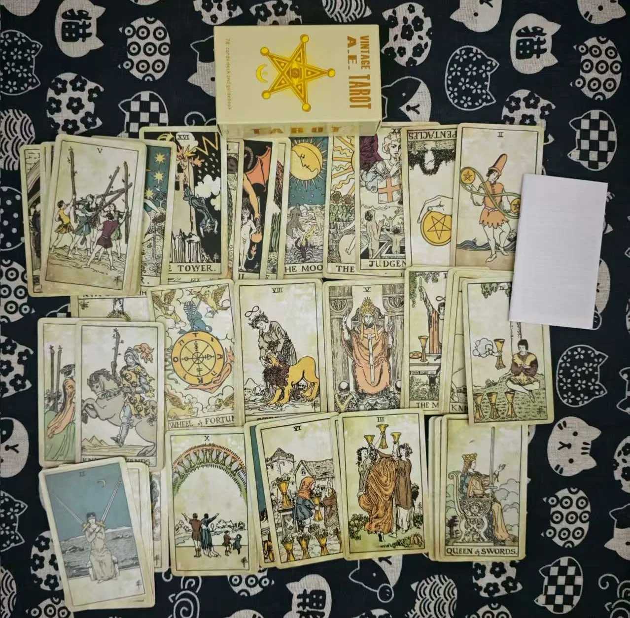 Universelles Waite-Tarot-Deck, – Board Game List Bewertung und Preis
